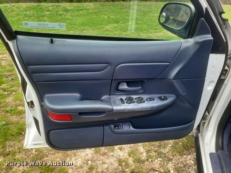 image for item EJ8105 2002 Ford Crown Victoria Police Interceptor 