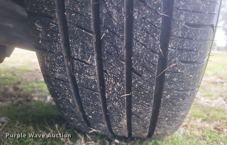 image for item EJ8105 2002 Ford Crown Victoria Police Interceptor 