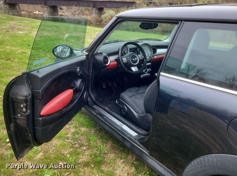 image for item EJ8106 2007 Mini  Cooper 