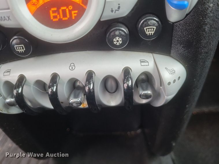 image for item EJ8106 2007 Mini  Cooper 