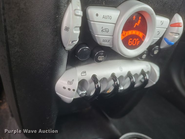 image for item EJ8106 2007 Mini  Cooper 