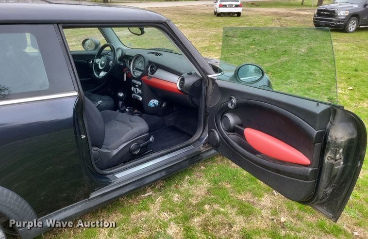 image for item EJ8106 2007 Mini  Cooper 