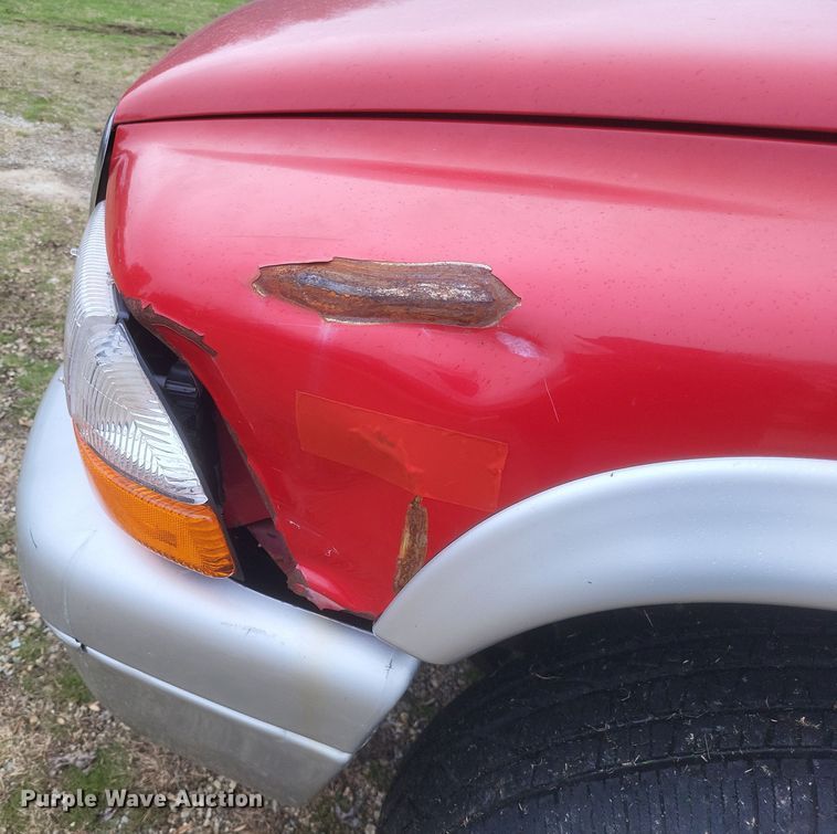 image for item EJ8107 2002 Dodge Durango SLT SUV