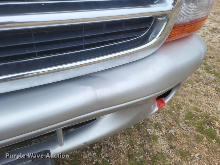 image for item EJ8107 2002 Dodge Durango SLT SUV