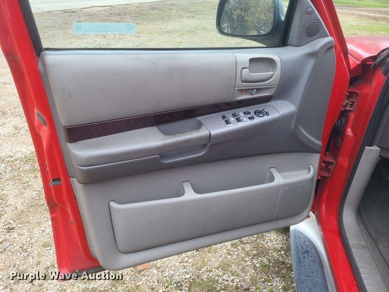 image for item EJ8107 2002 Dodge Durango SLT SUV