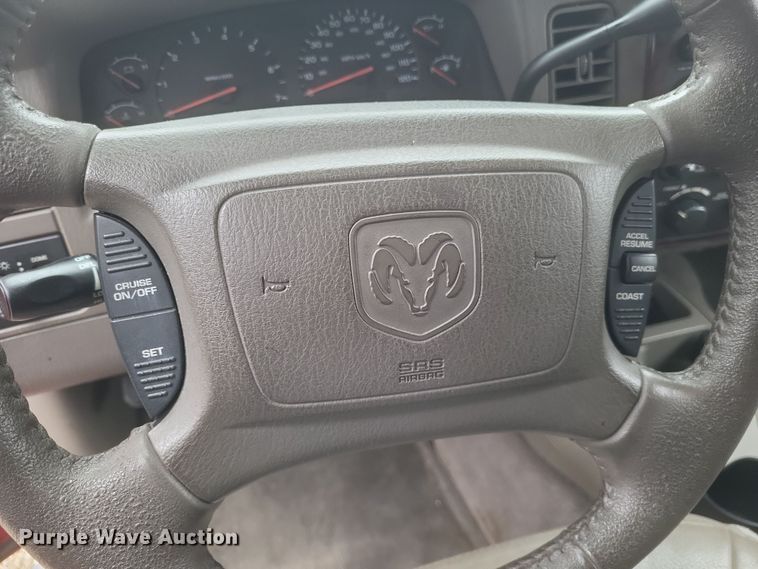 image for item EJ8107 2002 Dodge Durango SLT SUV