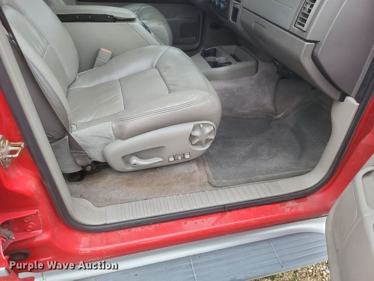 image for item EJ8107 2002 Dodge Durango SLT SUV