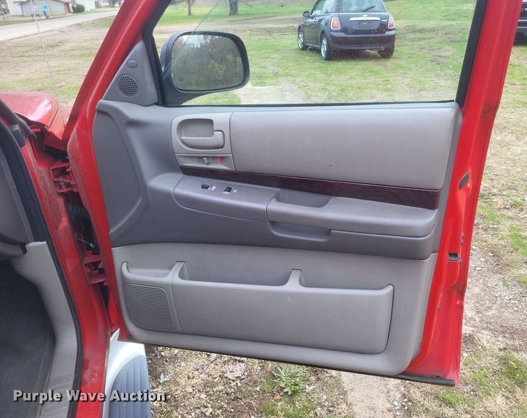 image for item EJ8107 2002 Dodge Durango SLT SUV