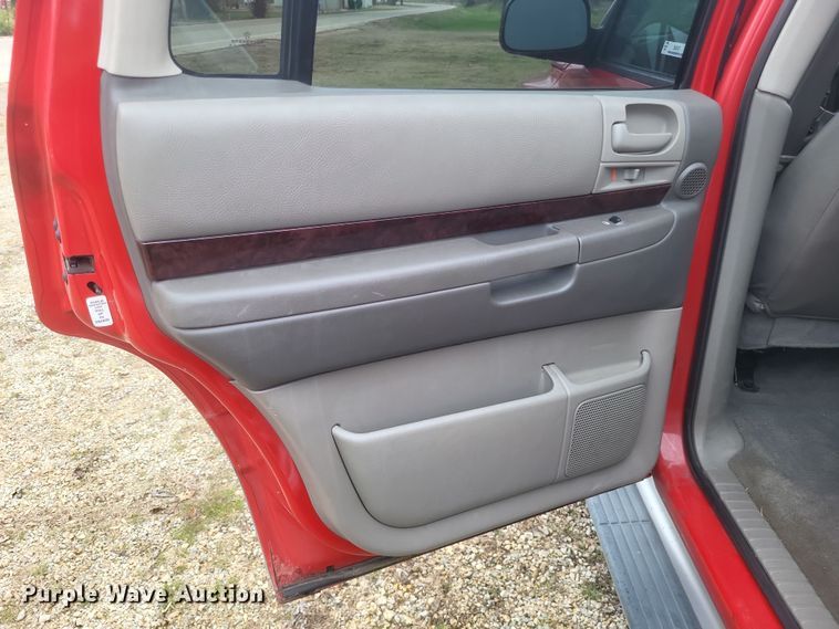 image for item EJ8107 2002 Dodge Durango SLT SUV