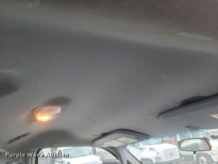 image for item EJ8108 2015 Ford F550 Super Duty XL truck cab and chassis