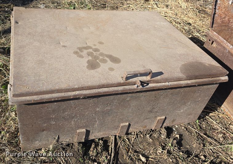 image for item EK2427 (3) storage boxes