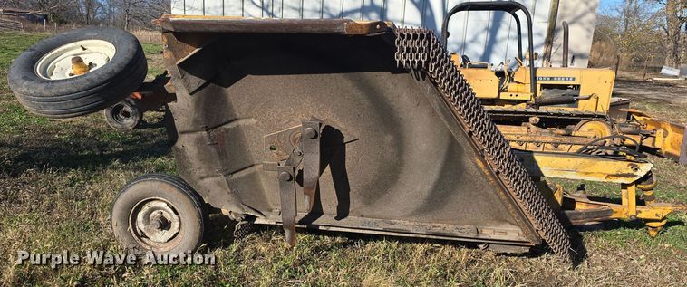 image for item EK2429 Batwing rotary mower