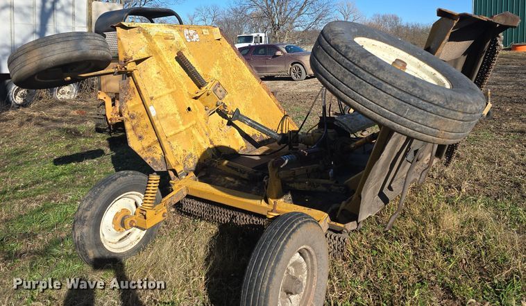 image for item EK2429 Batwing rotary mower