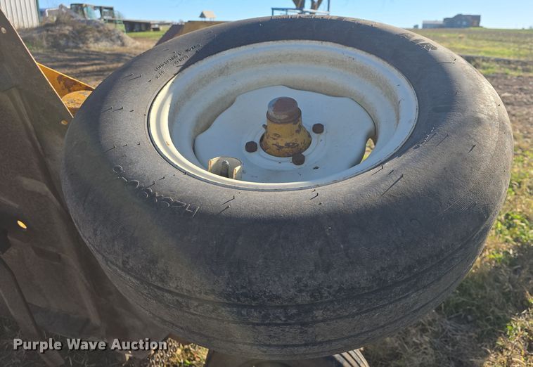 image for item EK2429 Batwing rotary mower