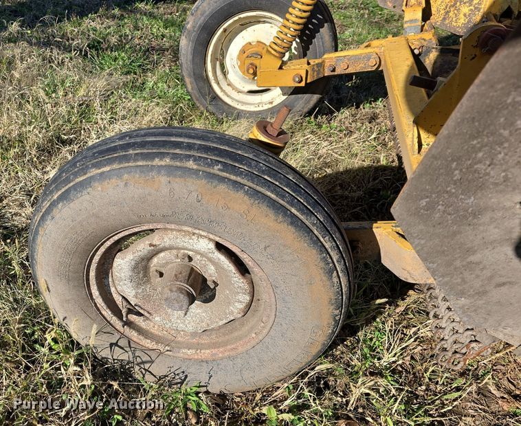 image for item EK2429 Batwing rotary mower