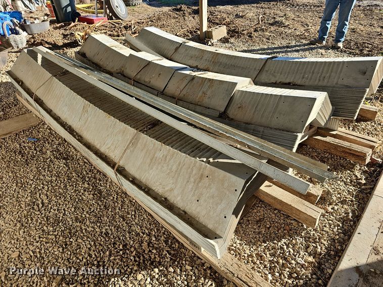 image for item EK2440 American Steel hut