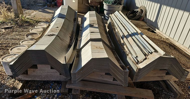 image for item EK2440 American Steel hut