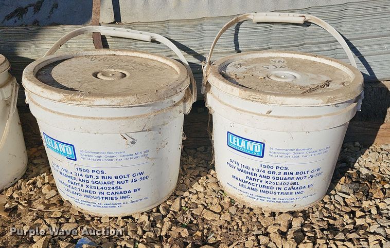 image for item EK2440 American Steel hut