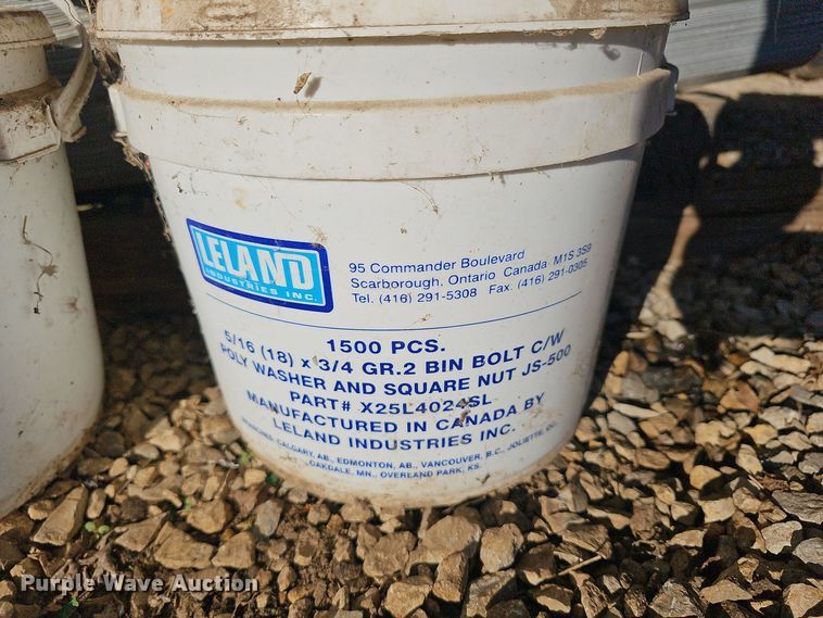 image for item EK2440 American Steel hut