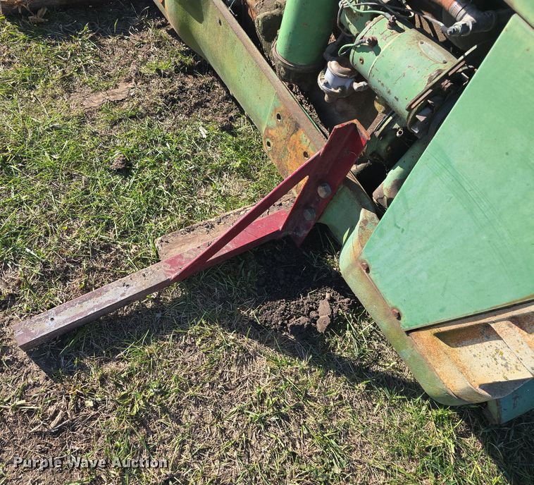 image for item EK2457 Oliver 1800 front tractor assembly