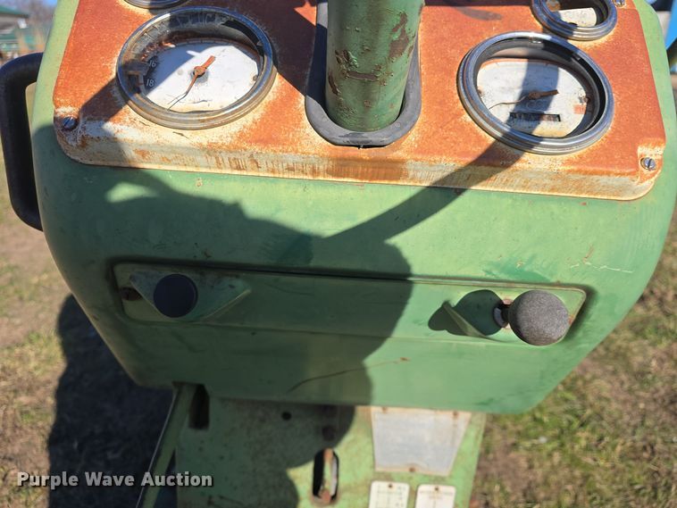 image for item EK2457 Oliver 1800 front tractor assembly