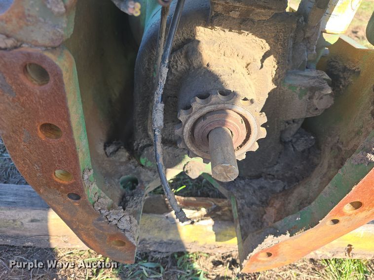 image for item EK2457 Oliver 1800 front tractor assembly