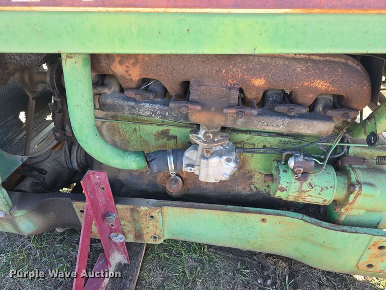 image for item EK2457 Oliver 1800 front tractor assembly