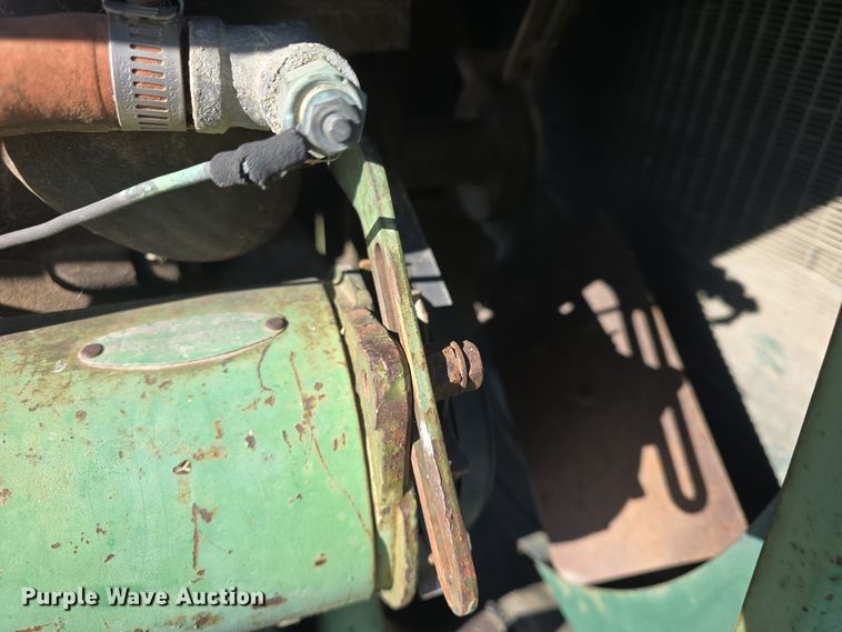 image for item EK2457 Oliver 1800 front tractor assembly