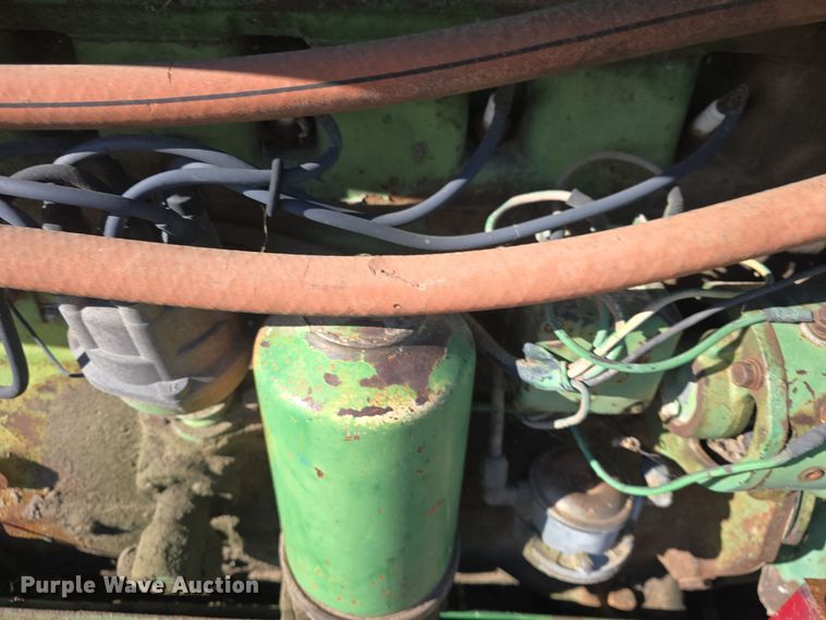 image for item EK2457 Oliver 1800 front tractor assembly