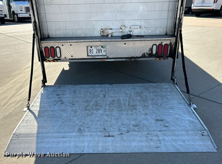 image for item EK3434 2004 Freightliner MT45 delivery van