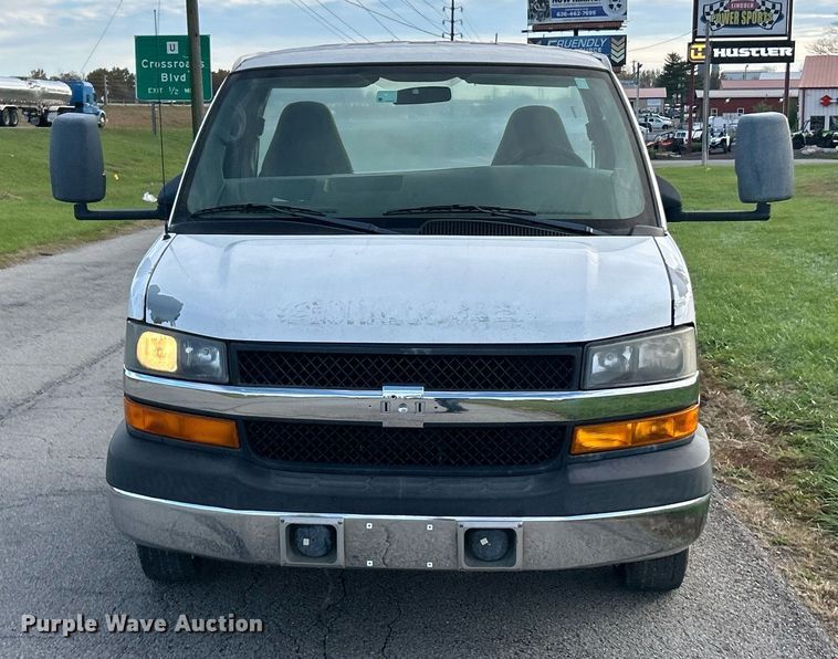 image for item EK3697 2009 Chevrolet Express 3500 van cab and chassis