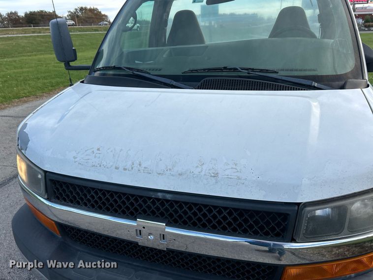 image for item EK3697 2009 Chevrolet Express 3500 van cab and chassis