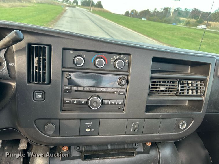 image for item EK3697 2009 Chevrolet Express 3500 van cab and chassis