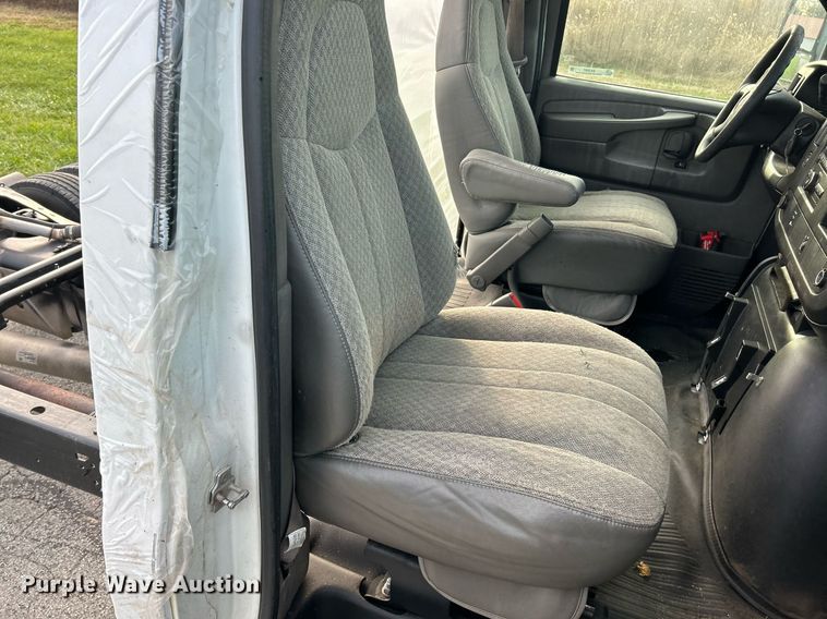 image for item EK3697 2009 Chevrolet Express 3500 van cab and chassis