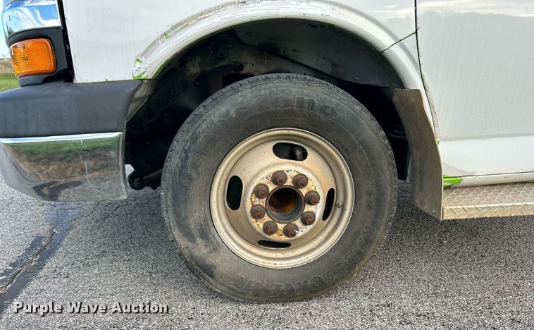 image for item EK3697 2009 Chevrolet Express 3500 van cab and chassis