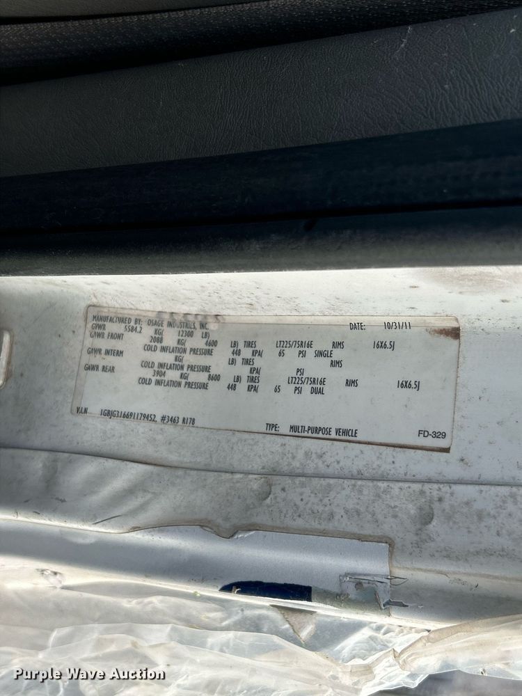 image for item EK3697 2009 Chevrolet Express 3500 van cab and chassis