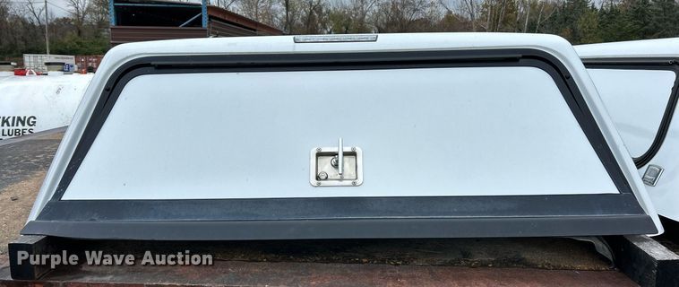 image for item EK3707 Leer pickup truck topper