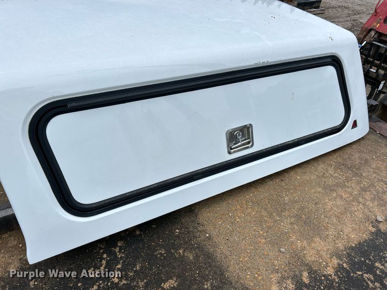 image for item EK3707 Leer pickup truck topper