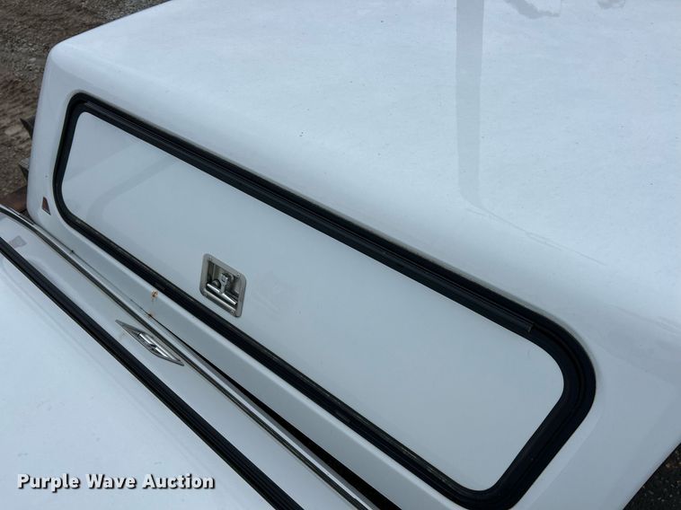 image for item EK3707 Leer pickup truck topper