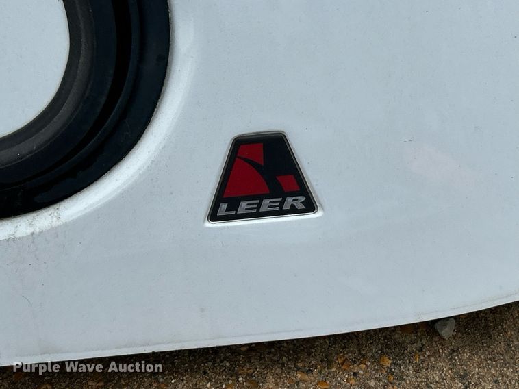 image for item EK3707 Leer pickup truck topper