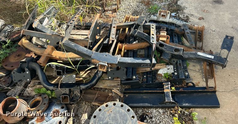 image for item EK3717 Pickup truck parts