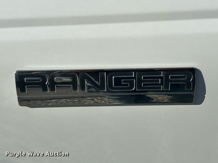 image for item EK3722 2006 Ford Ranger SuperCab pickup truck