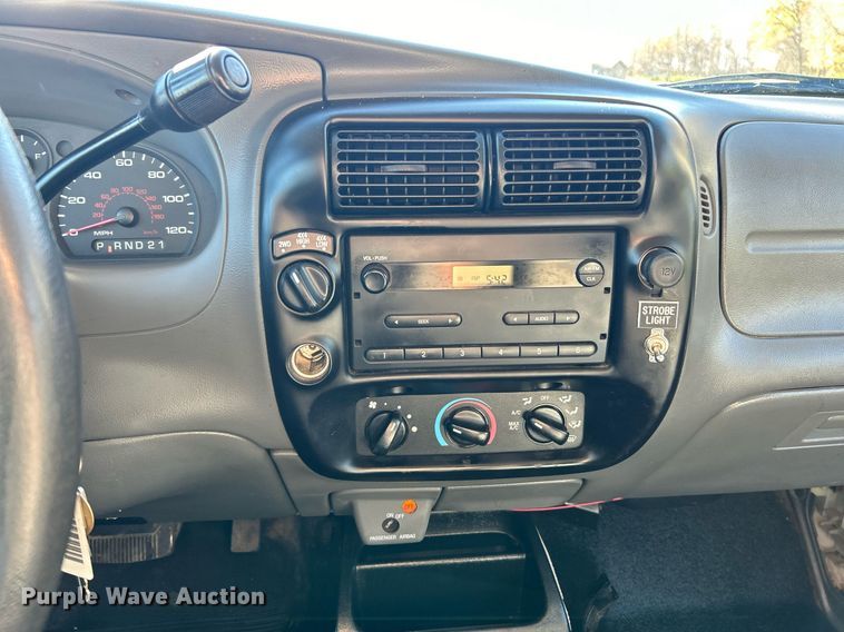 image for item EK3722 2006 Ford Ranger SuperCab pickup truck