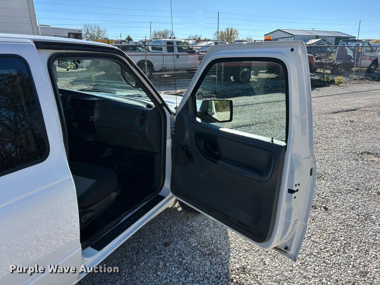 image for item EK3722 2006 Ford Ranger SuperCab pickup truck