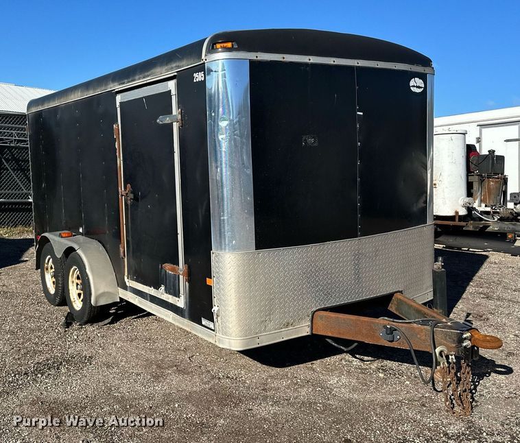 image for item EN2554 2009 Royal Cargo enclosed cargo trailer