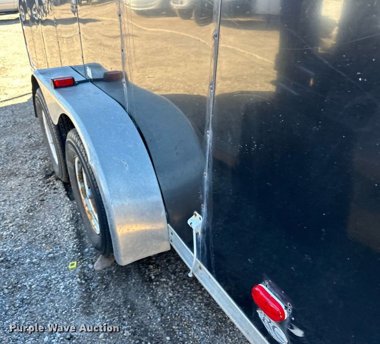 image for item EN2554 2009 Royal Cargo enclosed cargo trailer