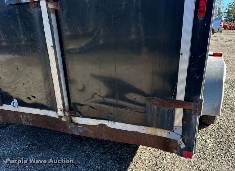 image for item EN2554 2009 Royal Cargo enclosed cargo trailer