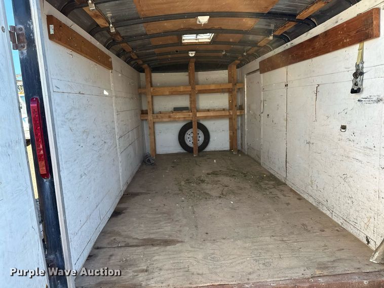 image for item EN2554 2009 Royal Cargo enclosed cargo trailer