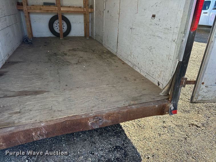 image for item EN2554 2009 Royal Cargo enclosed cargo trailer