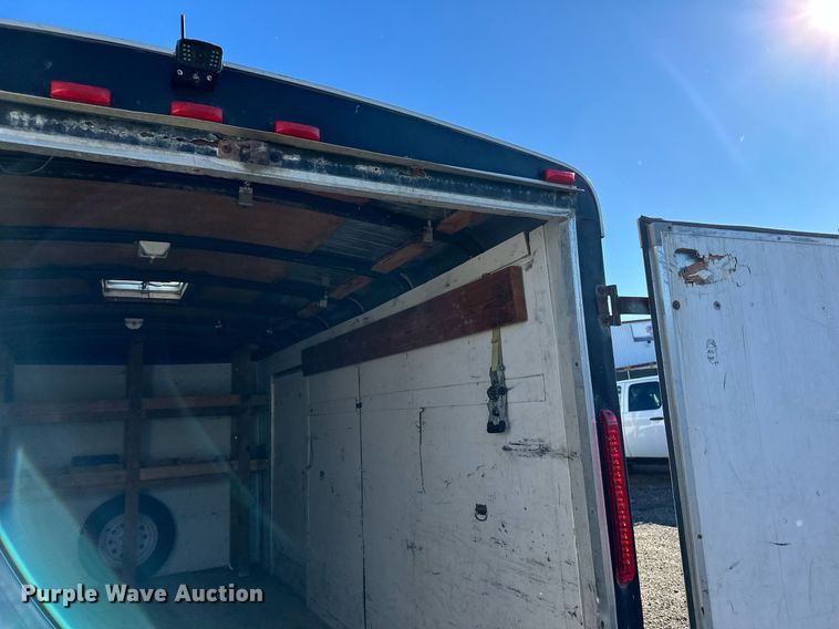 image for item EN2554 2009 Royal Cargo enclosed cargo trailer